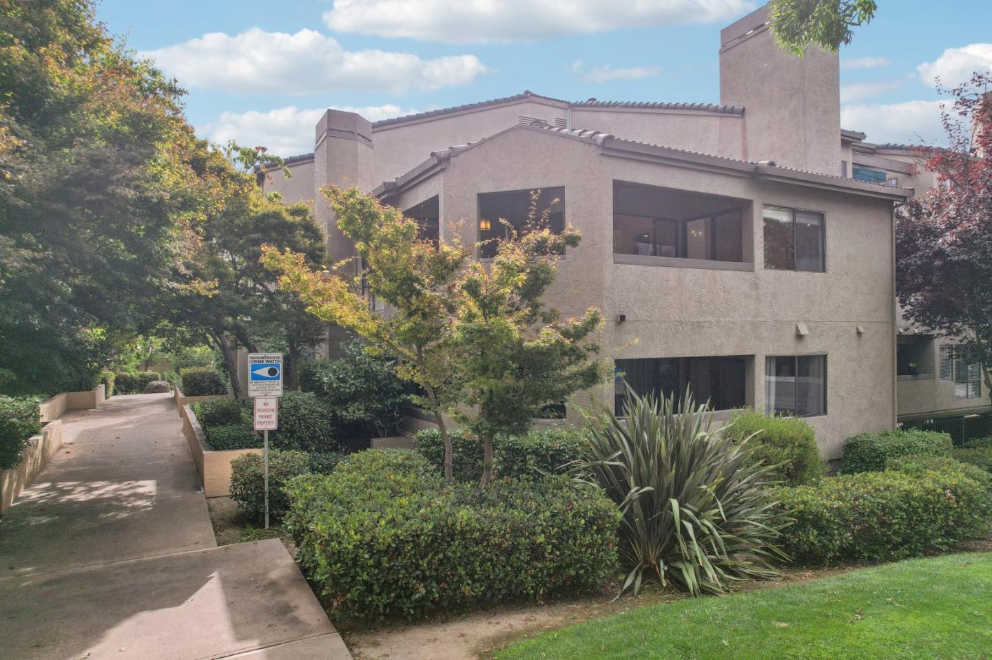 39078 Guardino DR 201