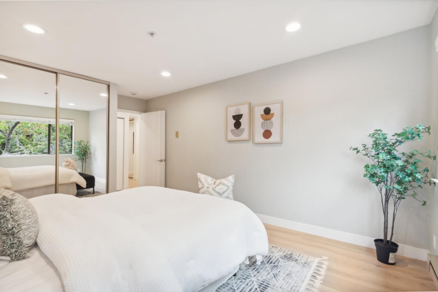 39078 Guardino DR 201