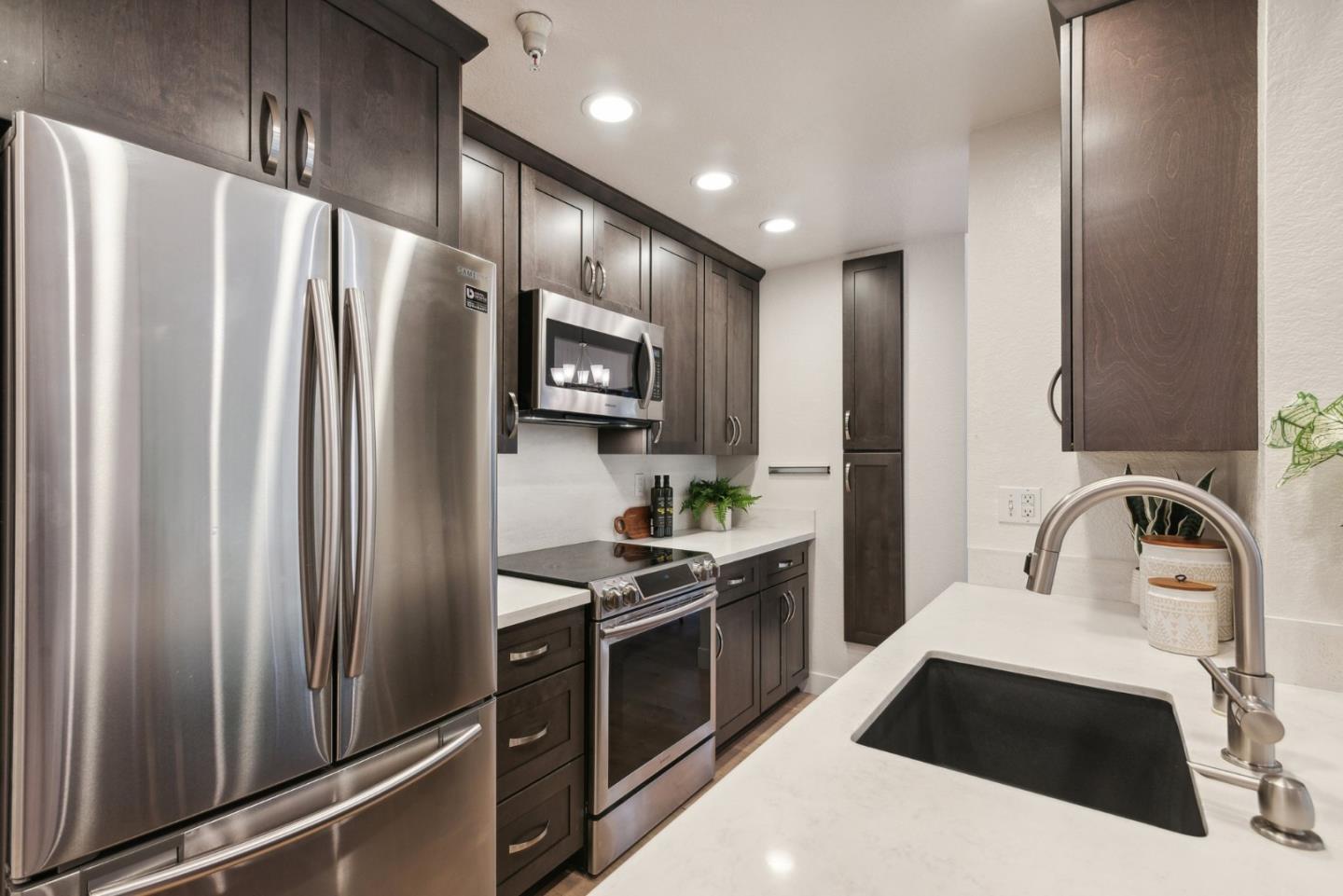 39078 Guardino DR 201