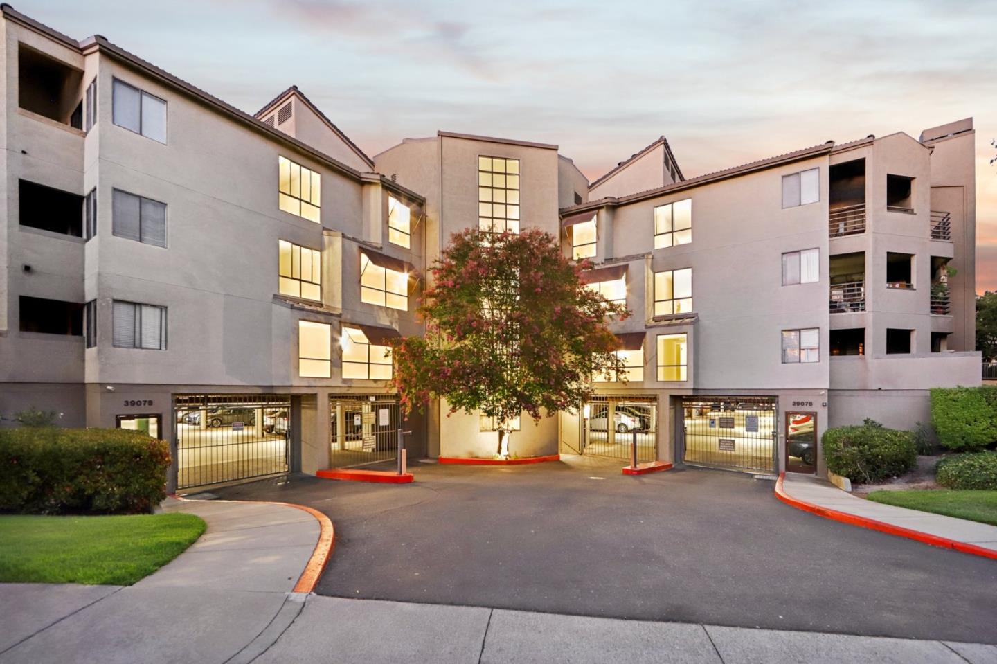 39078 Guardino DR 201