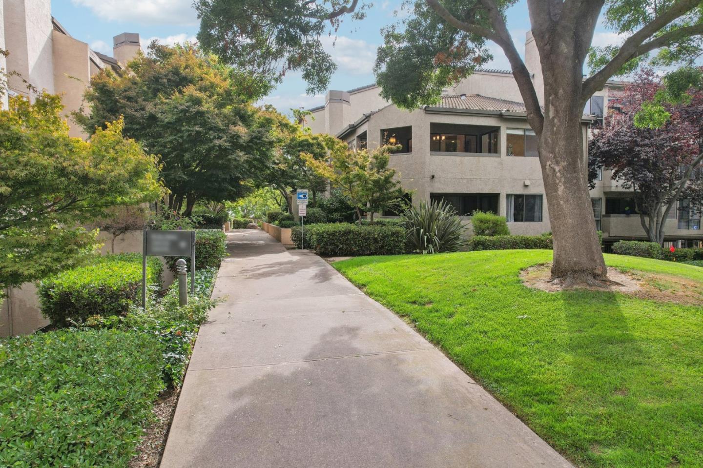 39078 Guardino DR 201