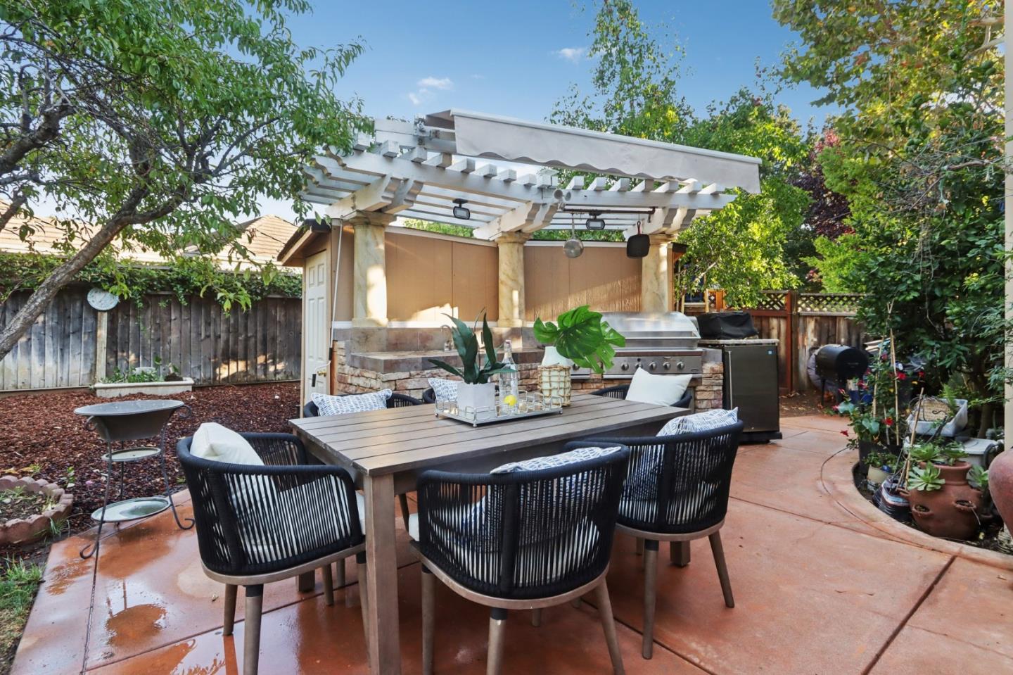 1512 Evening Star CT