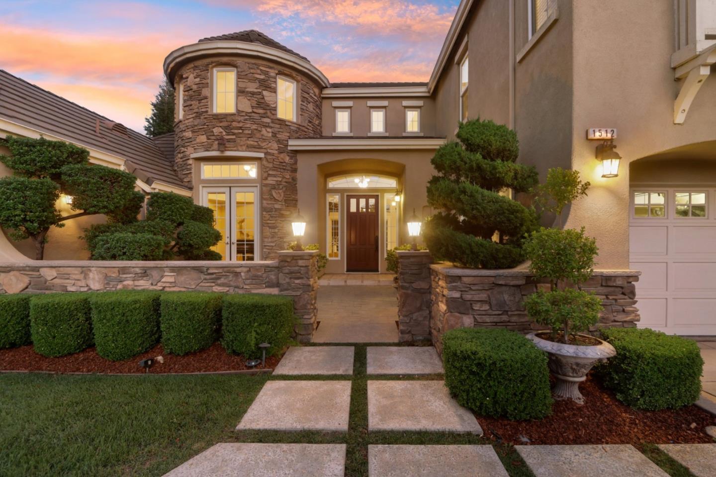 1512 Evening Star CT