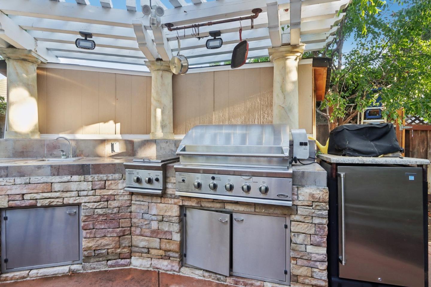 1512 Evening Star CT