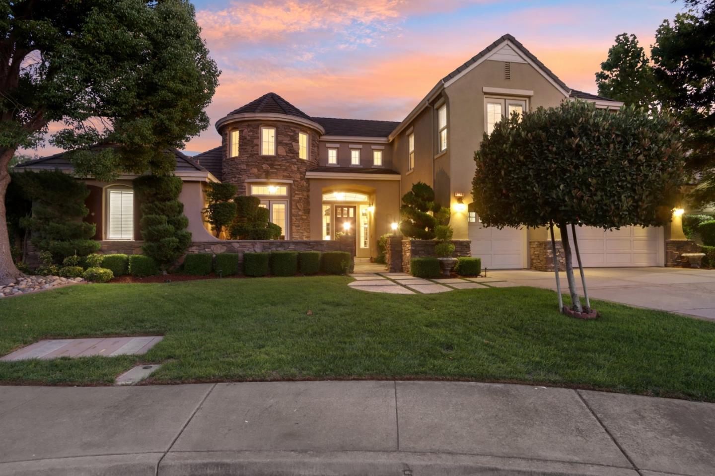 1512 Evening Star CT