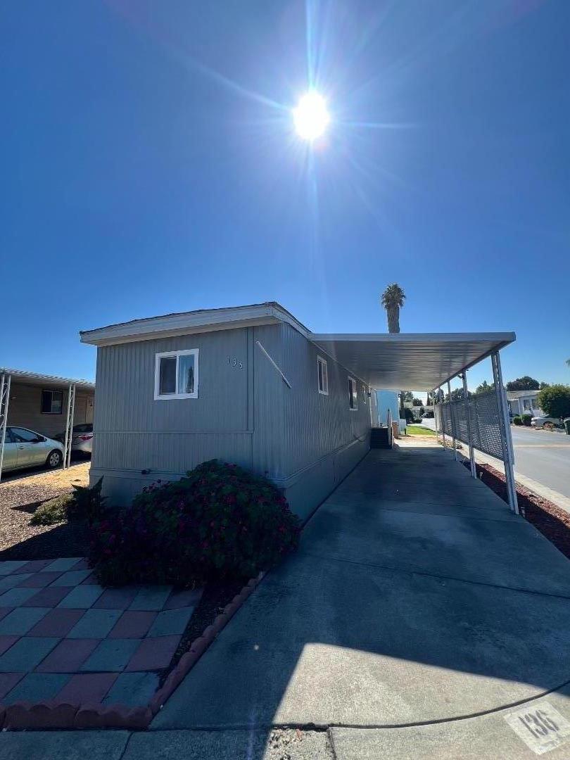 2151 Oakland Road Unit: 136