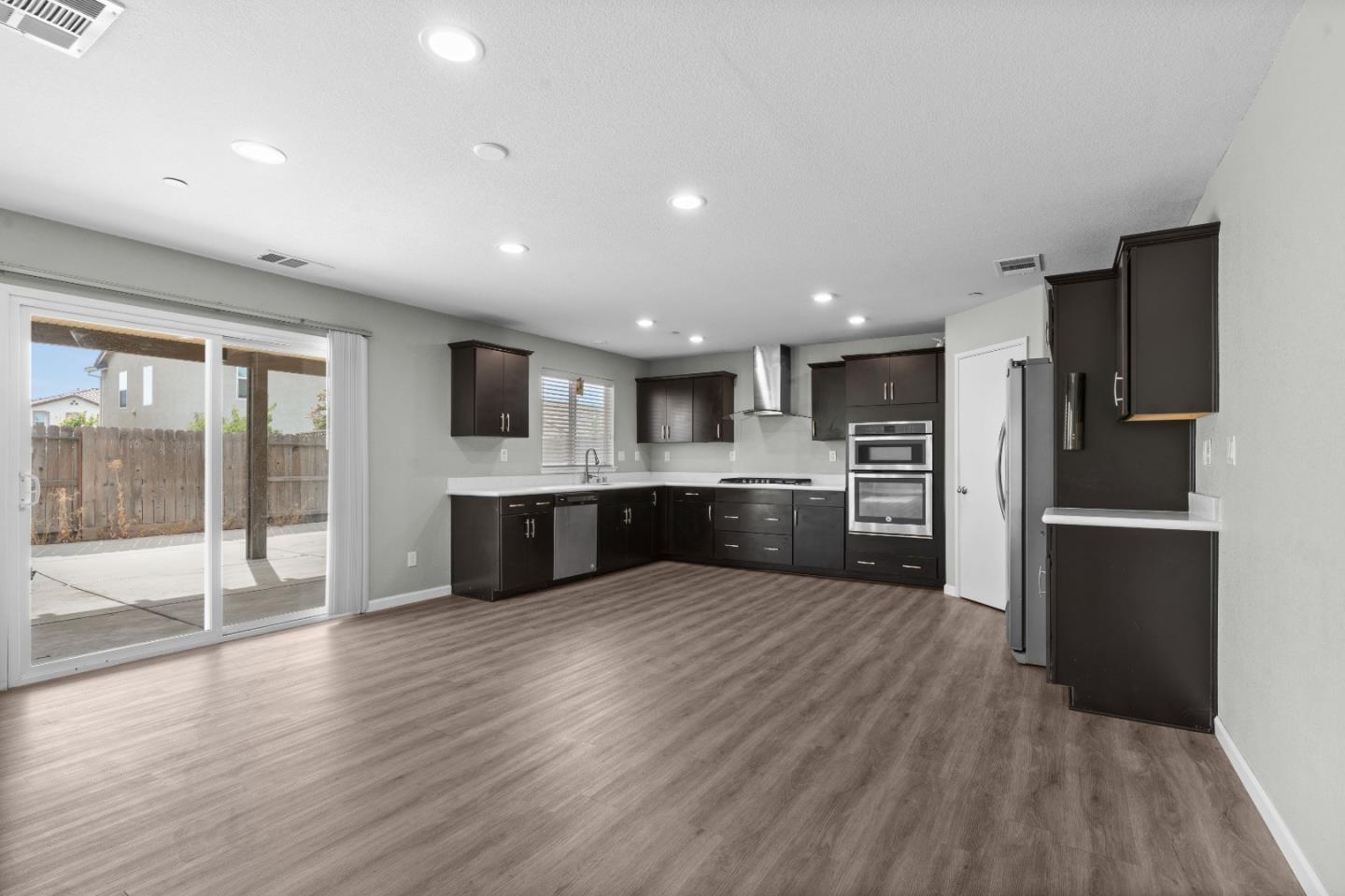 3886 Trieste CIR
