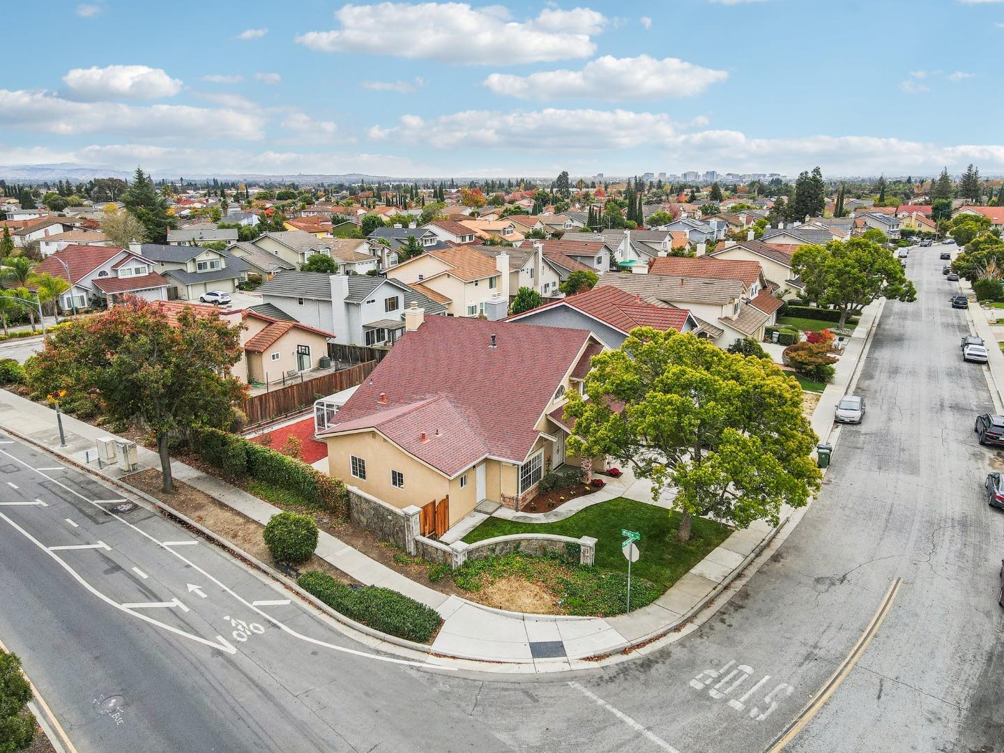 3058 Ridgegate DR
