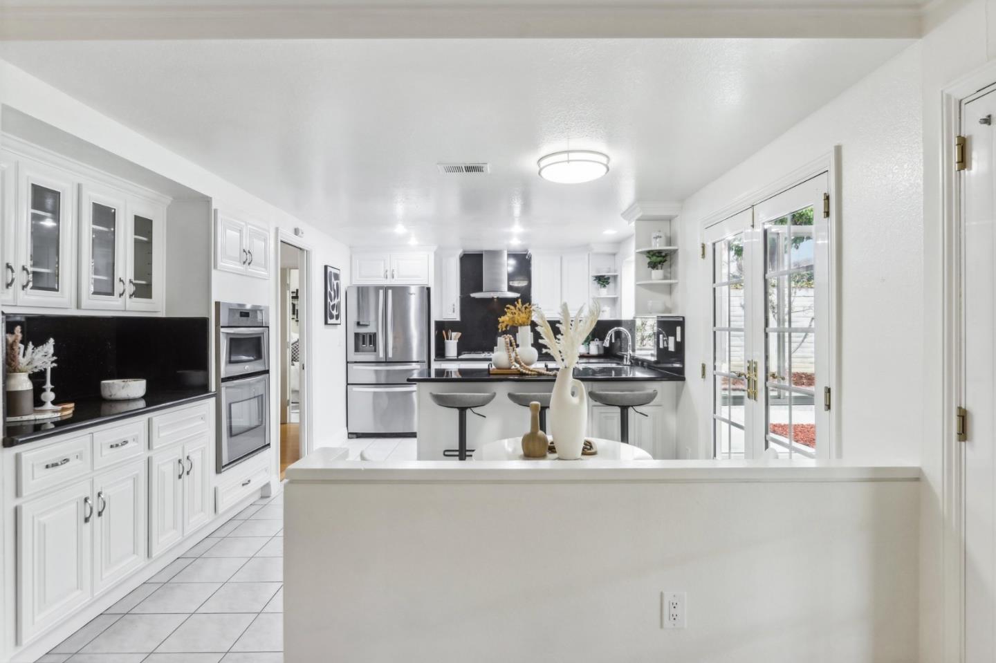 3058 Ridgegate DR