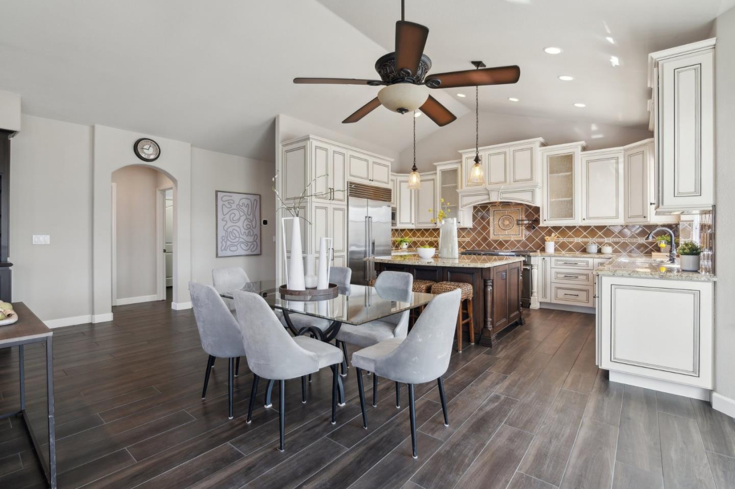 2113 Bridle Ridge CT