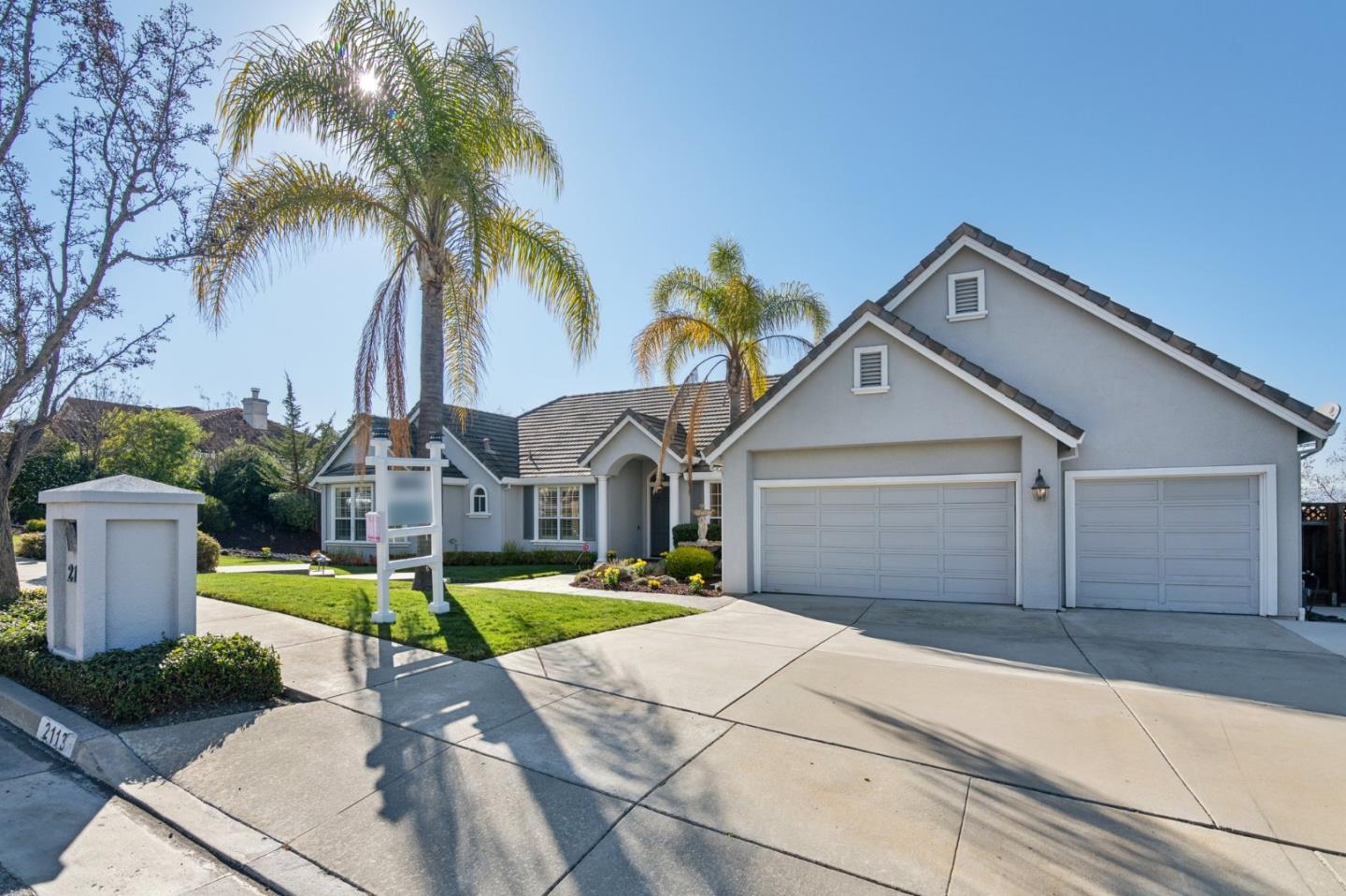 2113 Bridle Ridge CT