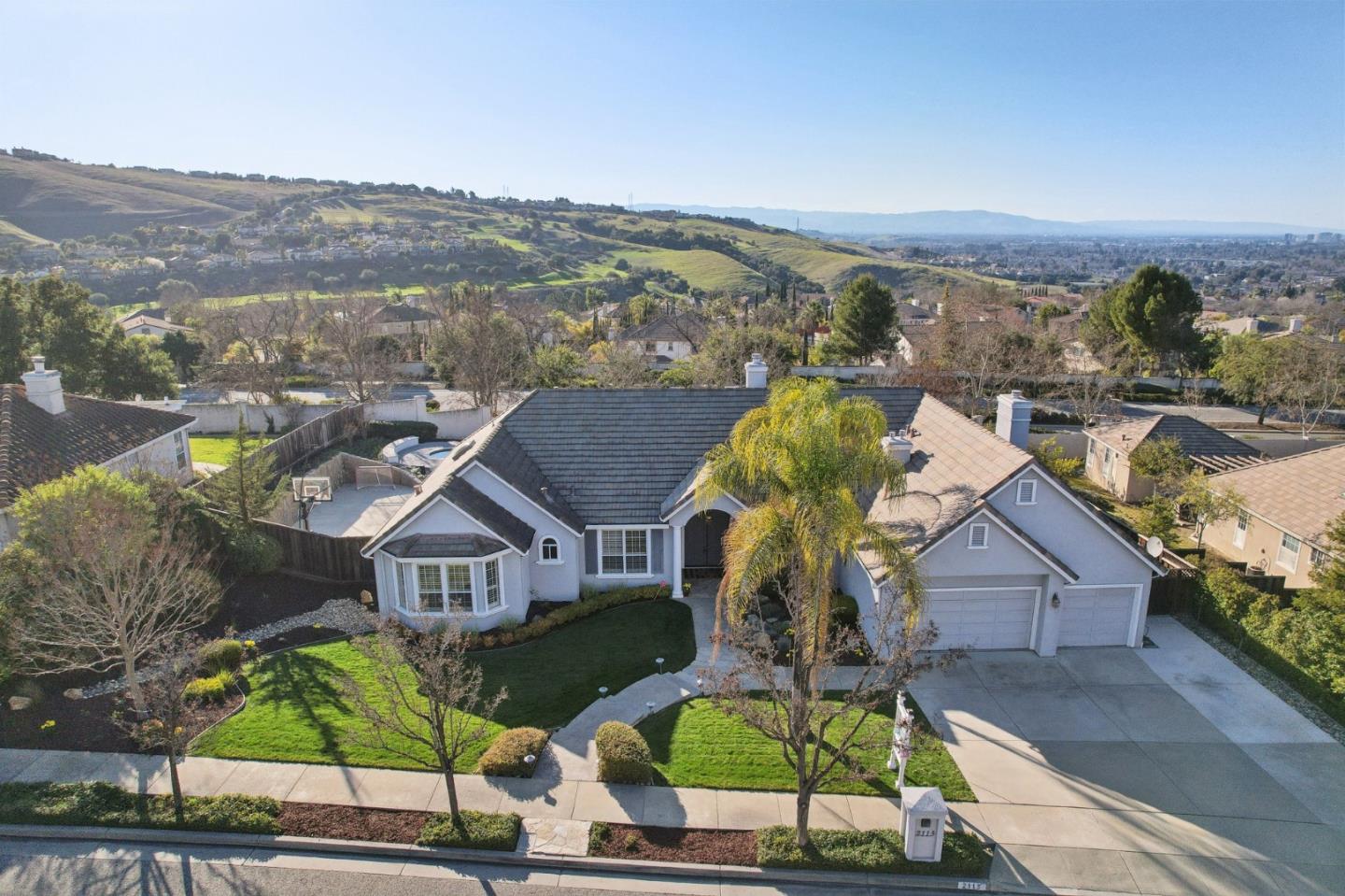 2113 Bridle Ridge CT