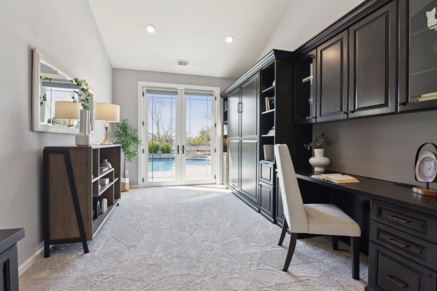 2113 Bridle Ridge CT