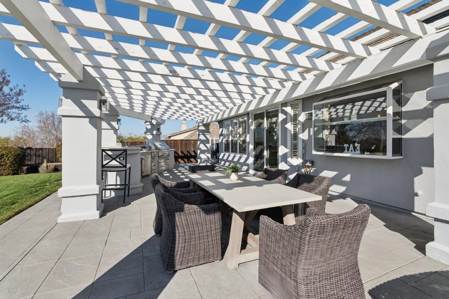 2113 Bridle Ridge CT