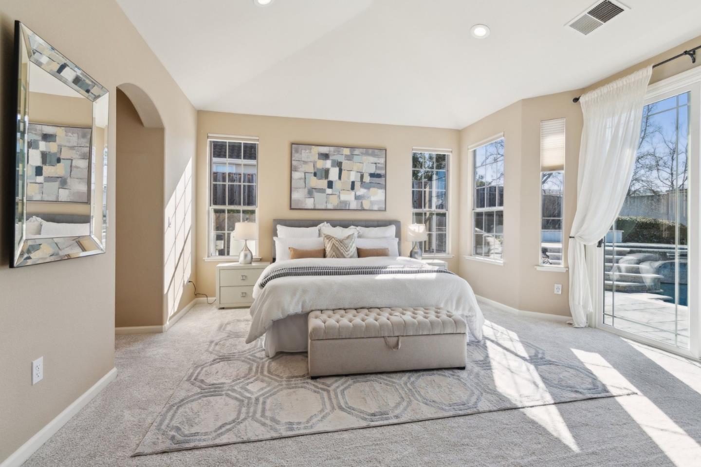 2113 Bridle Ridge CT