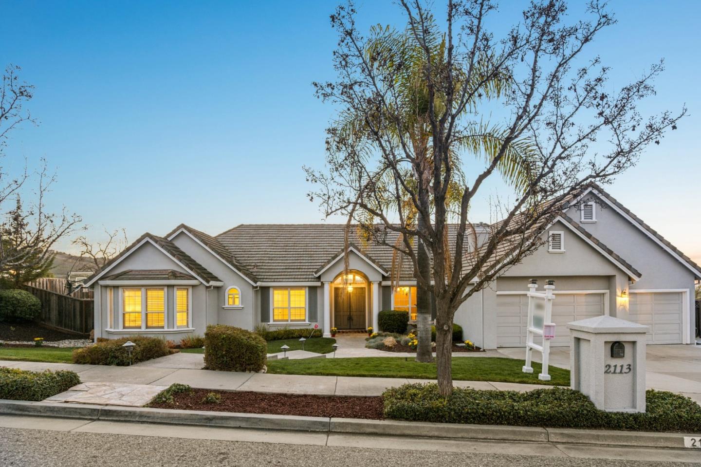 2113 Bridle Ridge CT