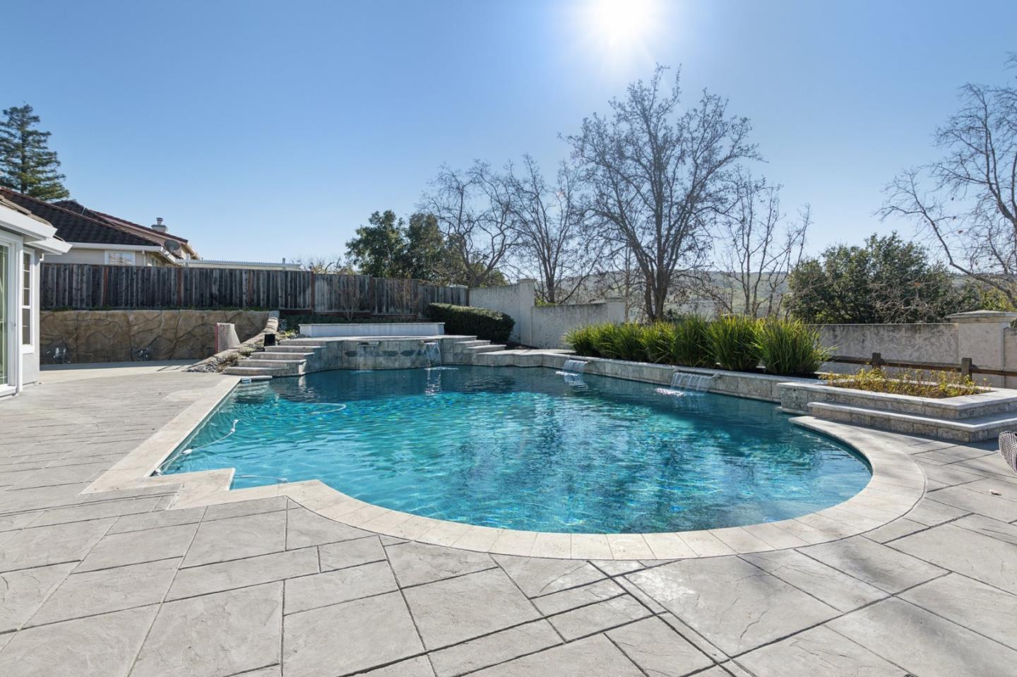 2113 Bridle Ridge CT