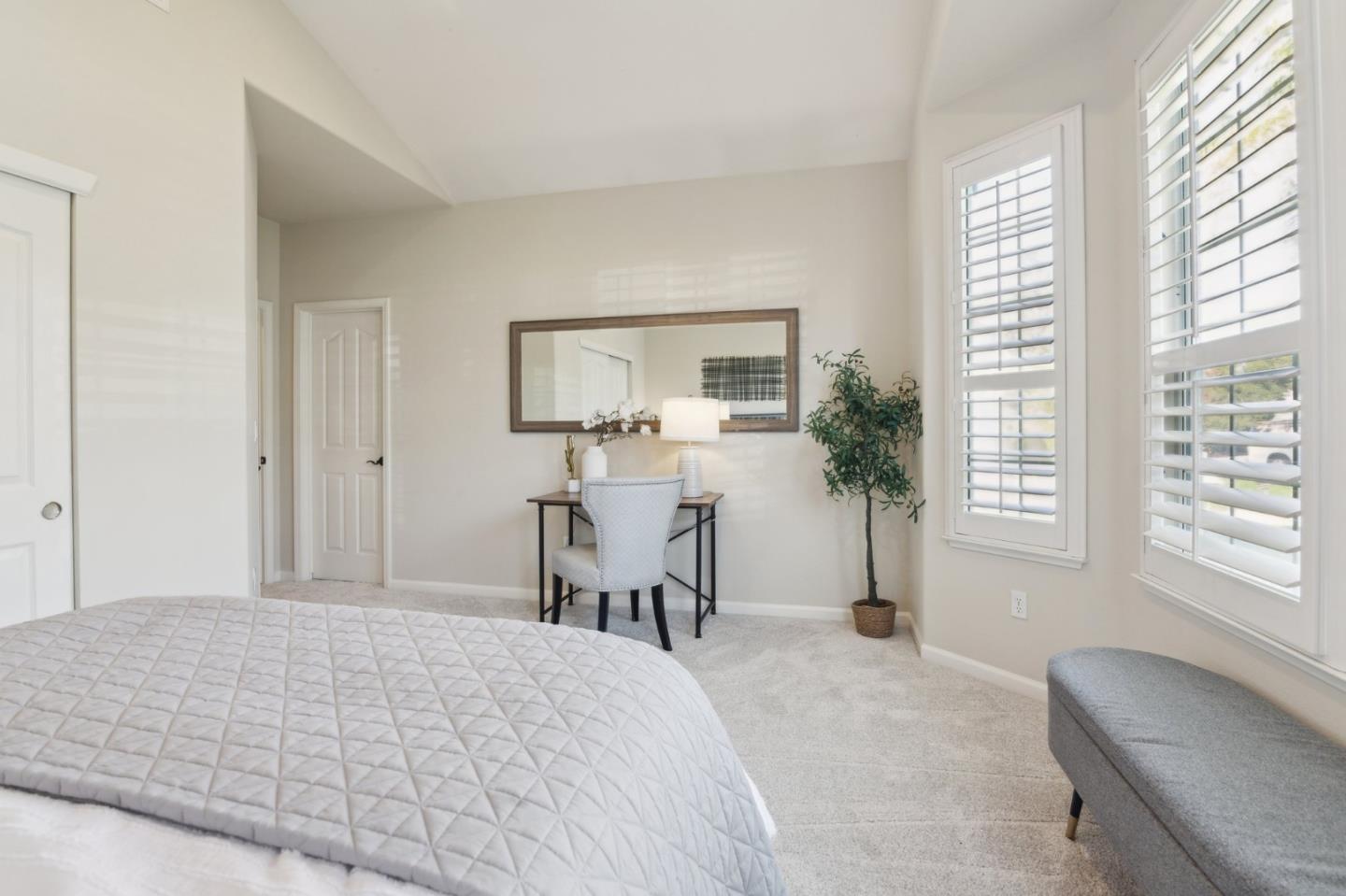 2113 Bridle Ridge CT