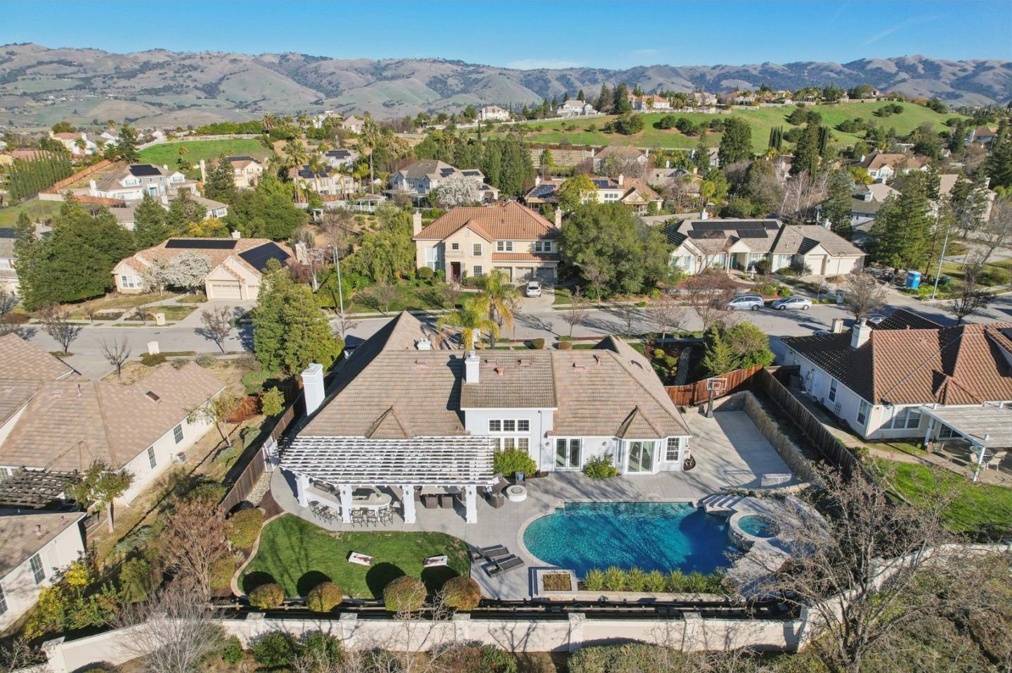 2113 Bridle Ridge CT