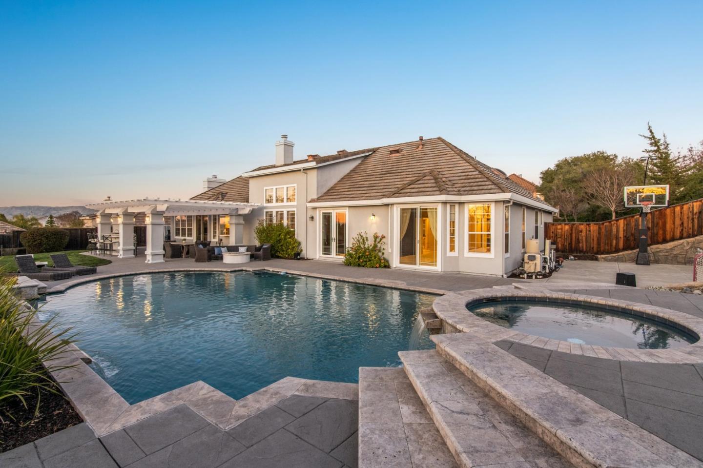 2113 Bridle Ridge CT