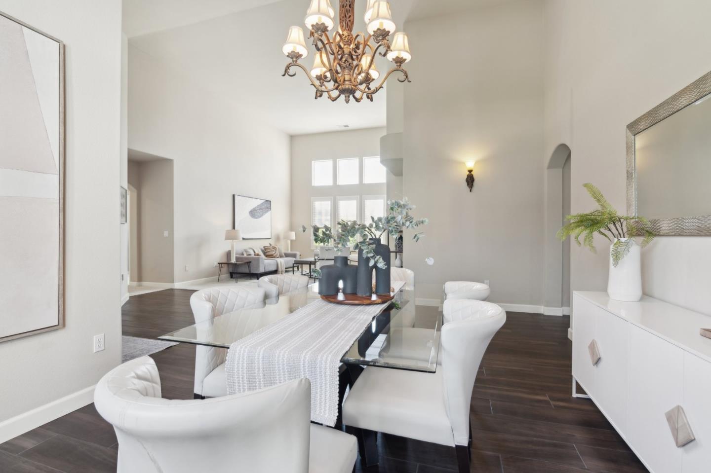 2113 Bridle Ridge CT