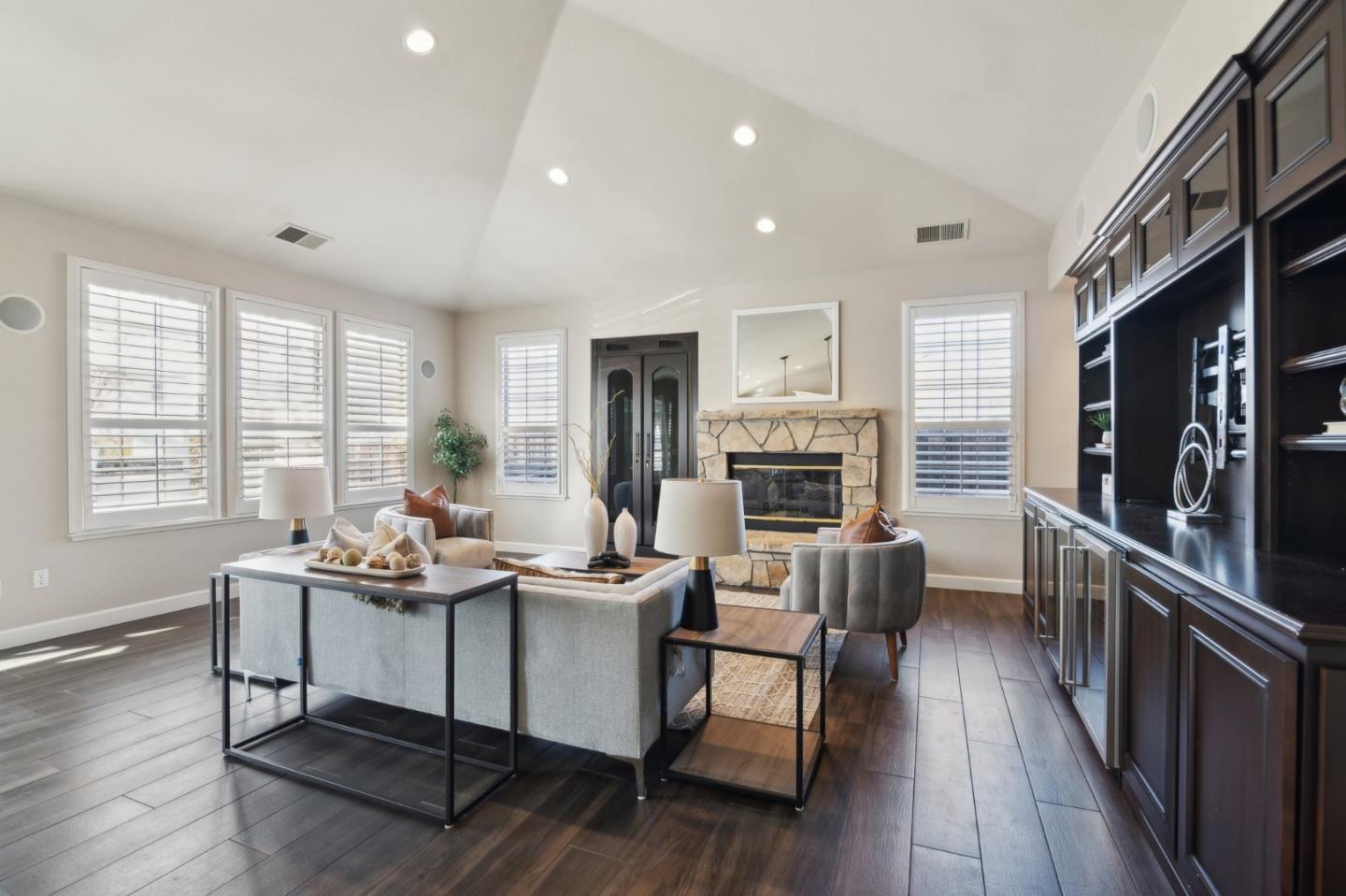 2113 Bridle Ridge CT