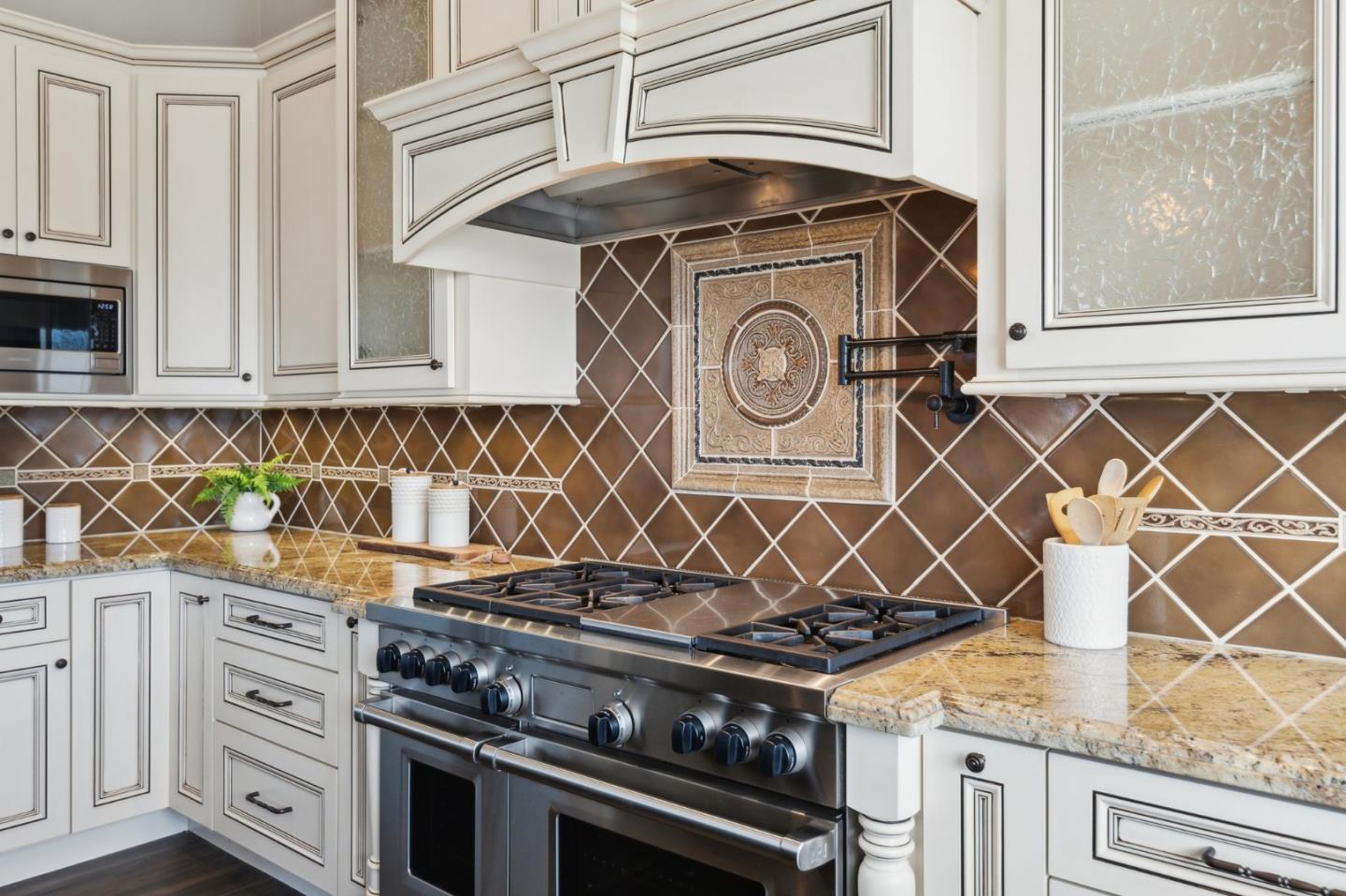 2113 Bridle Ridge CT