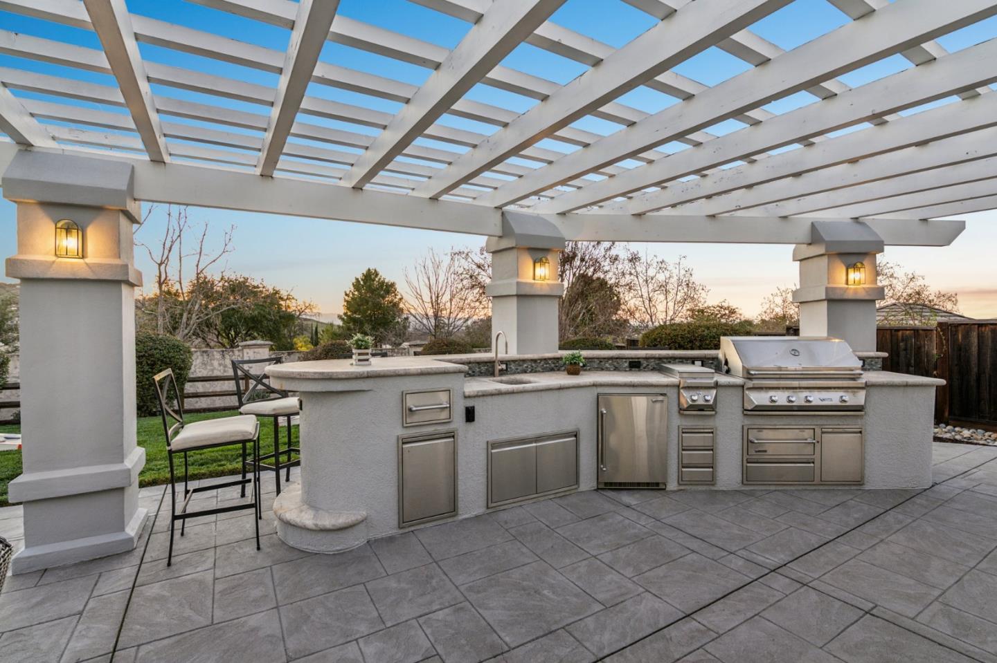 2113 Bridle Ridge CT