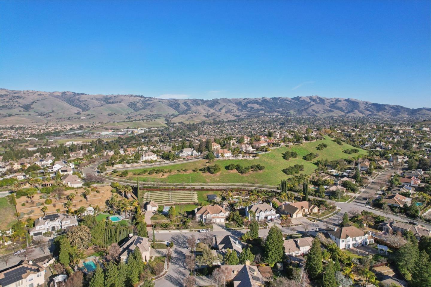 2113 Bridle Ridge CT