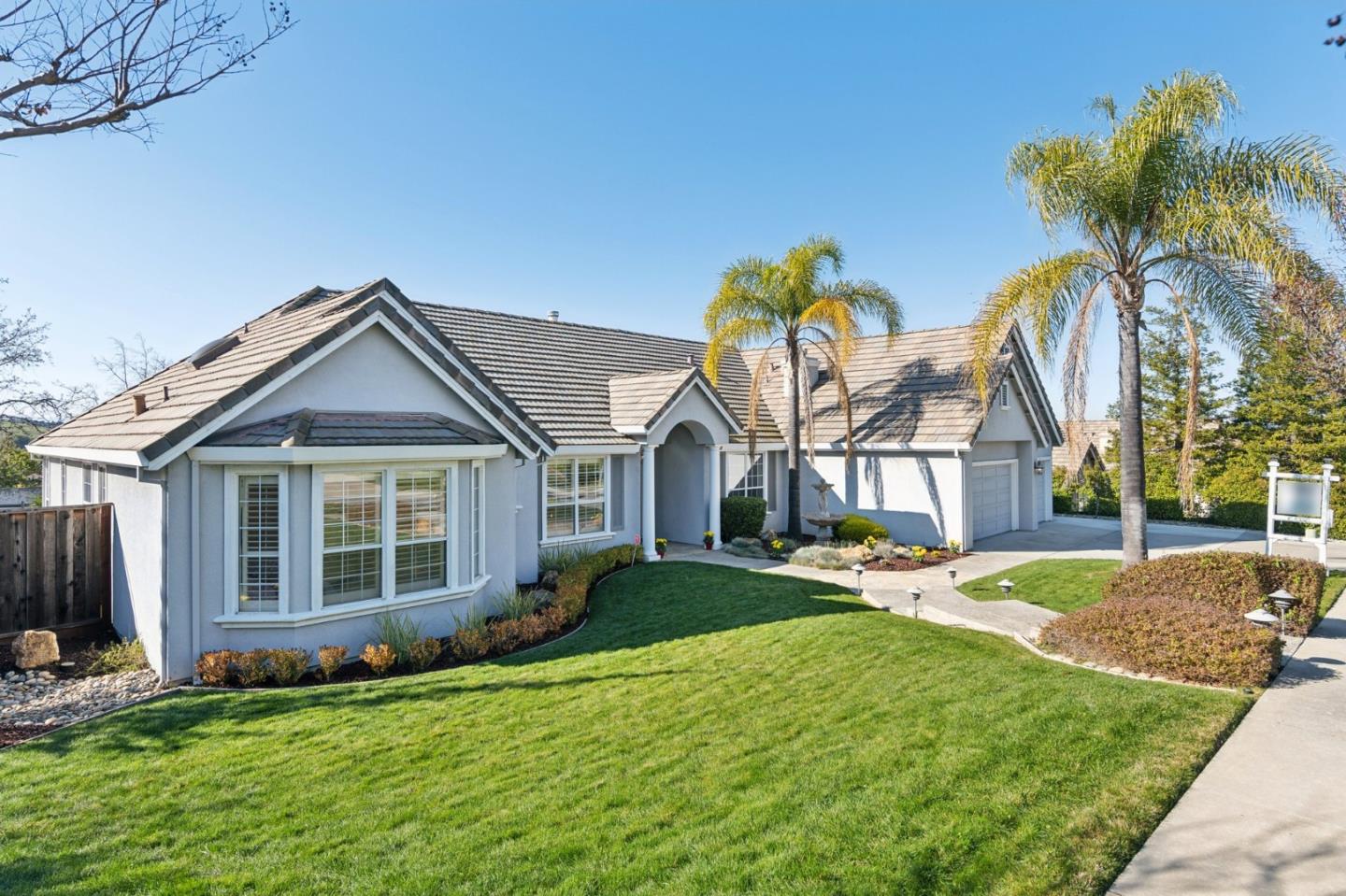 2113 Bridle Ridge CT