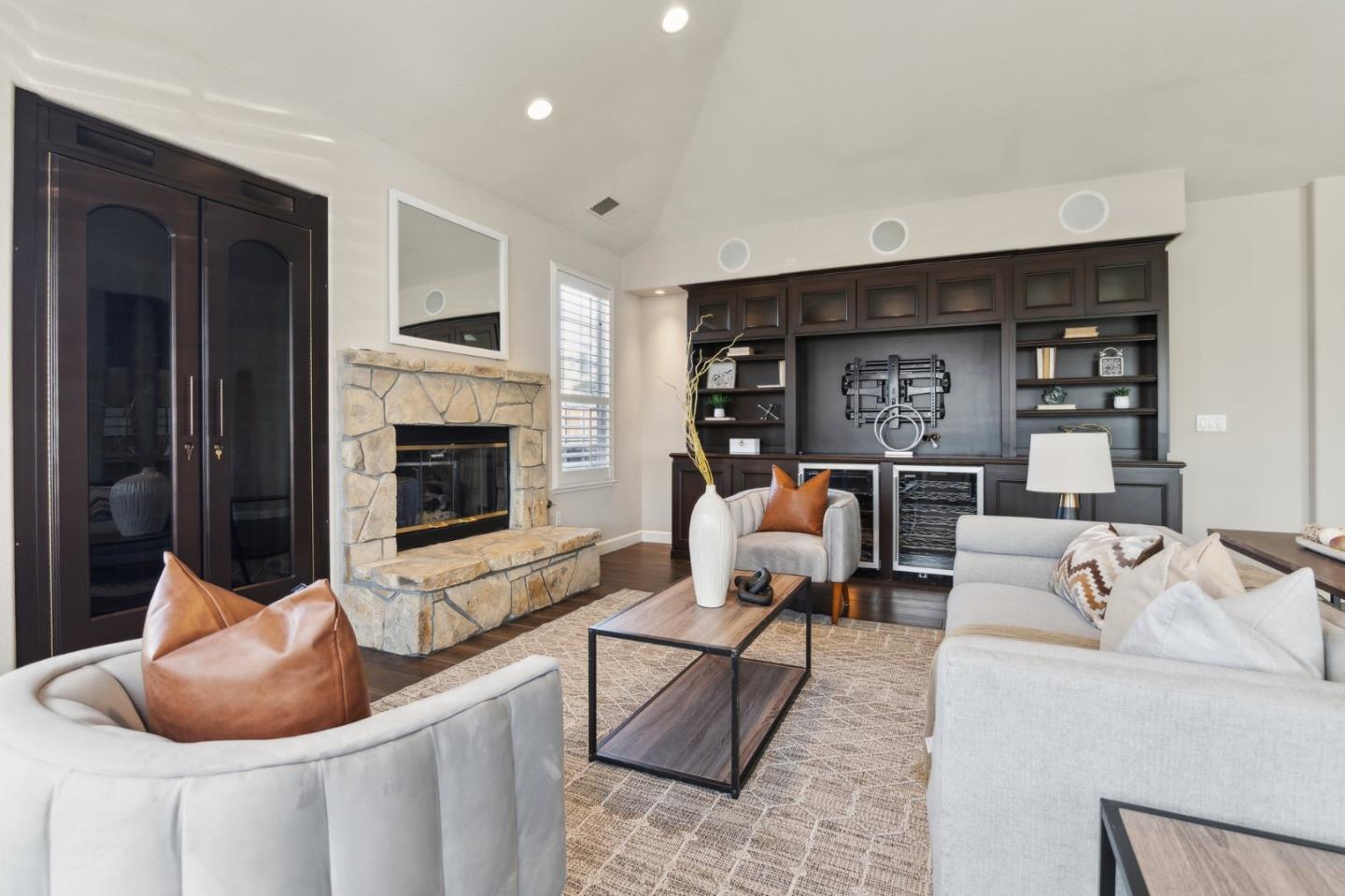 2113 Bridle Ridge CT