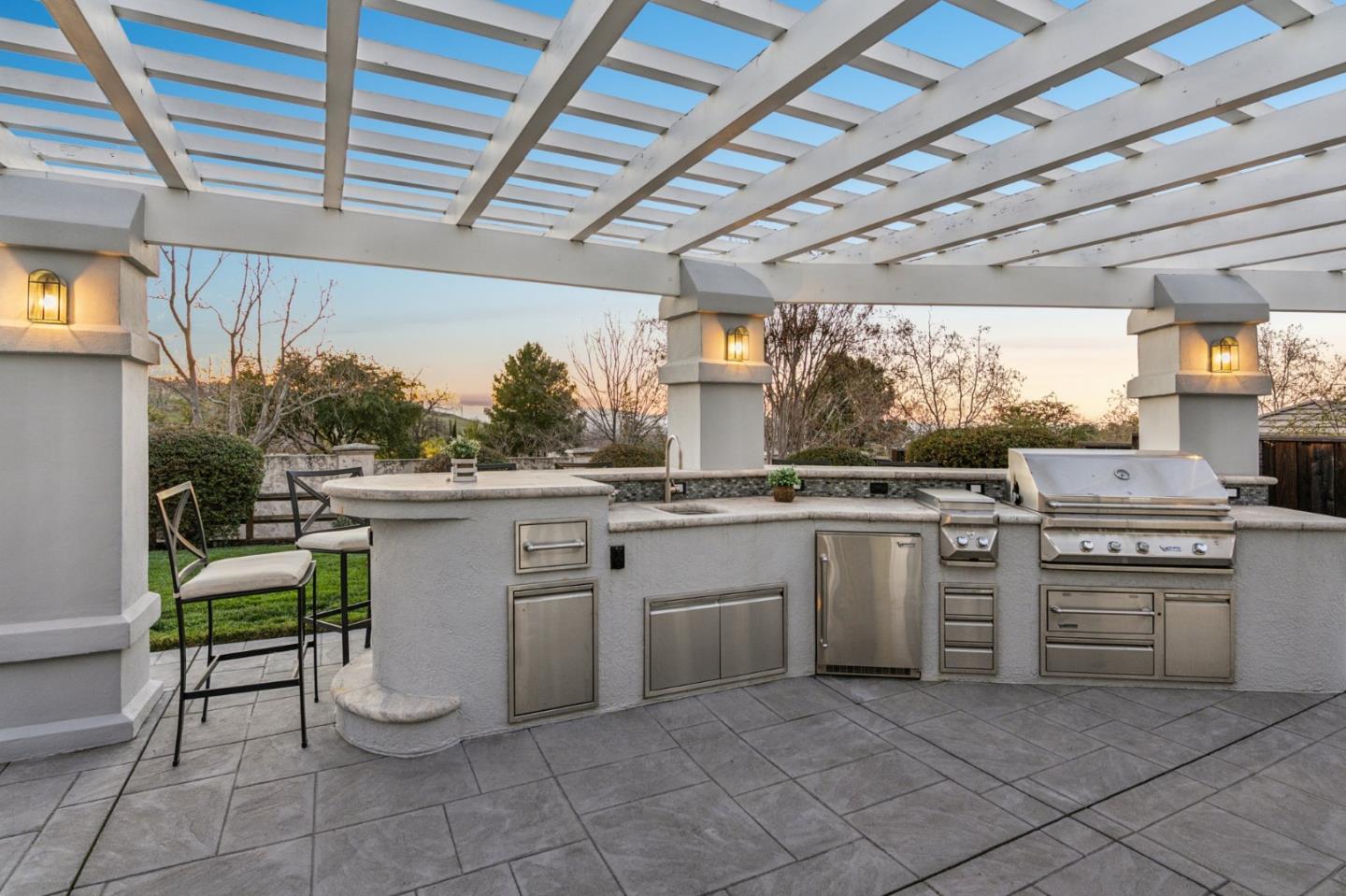 2113 Bridle Ridge CT