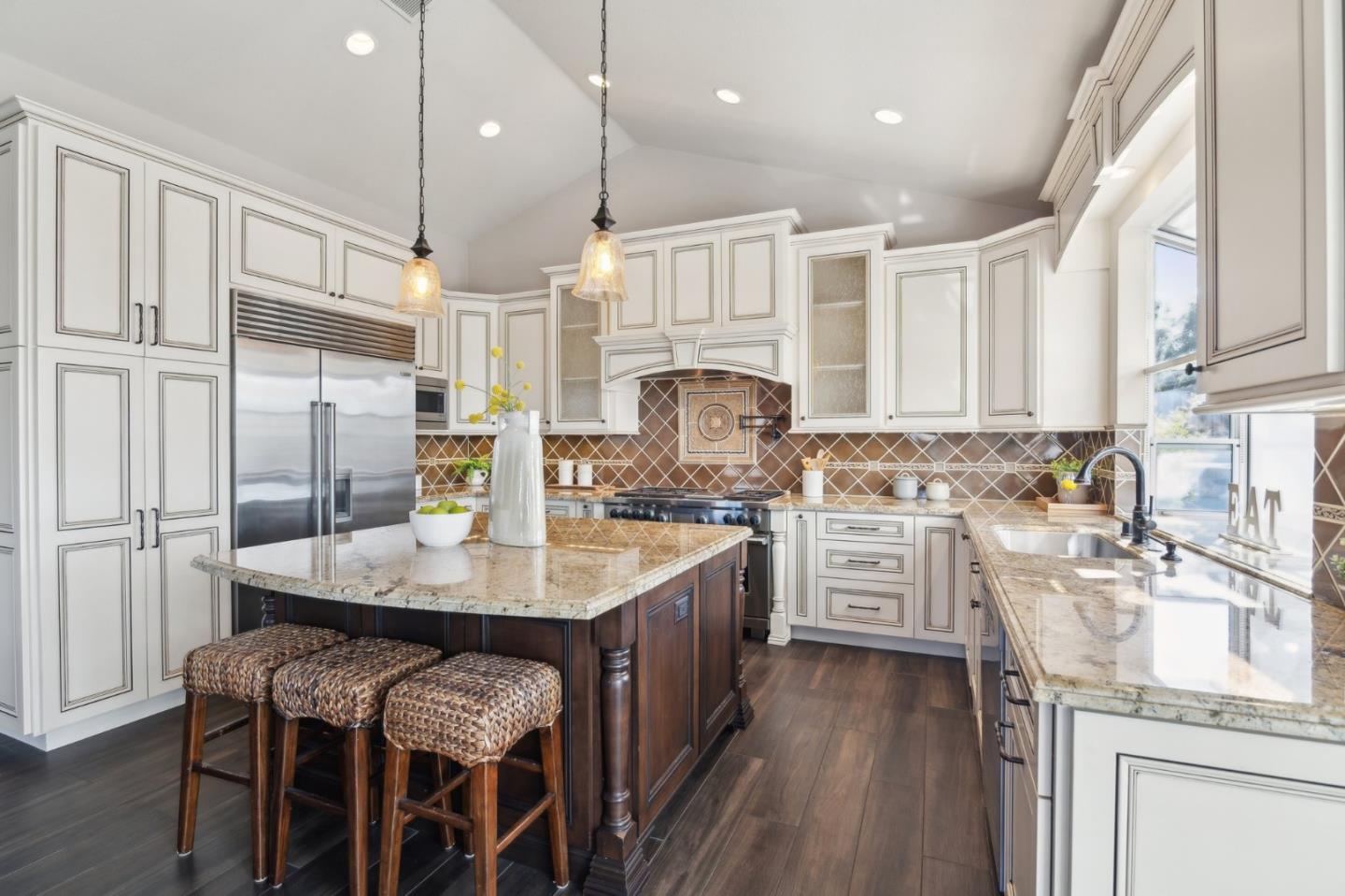 2113 Bridle Ridge CT