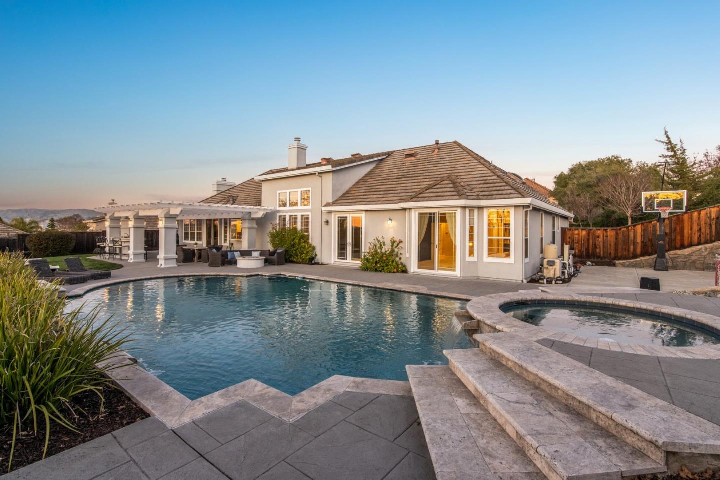 2113 Bridle Ridge CT