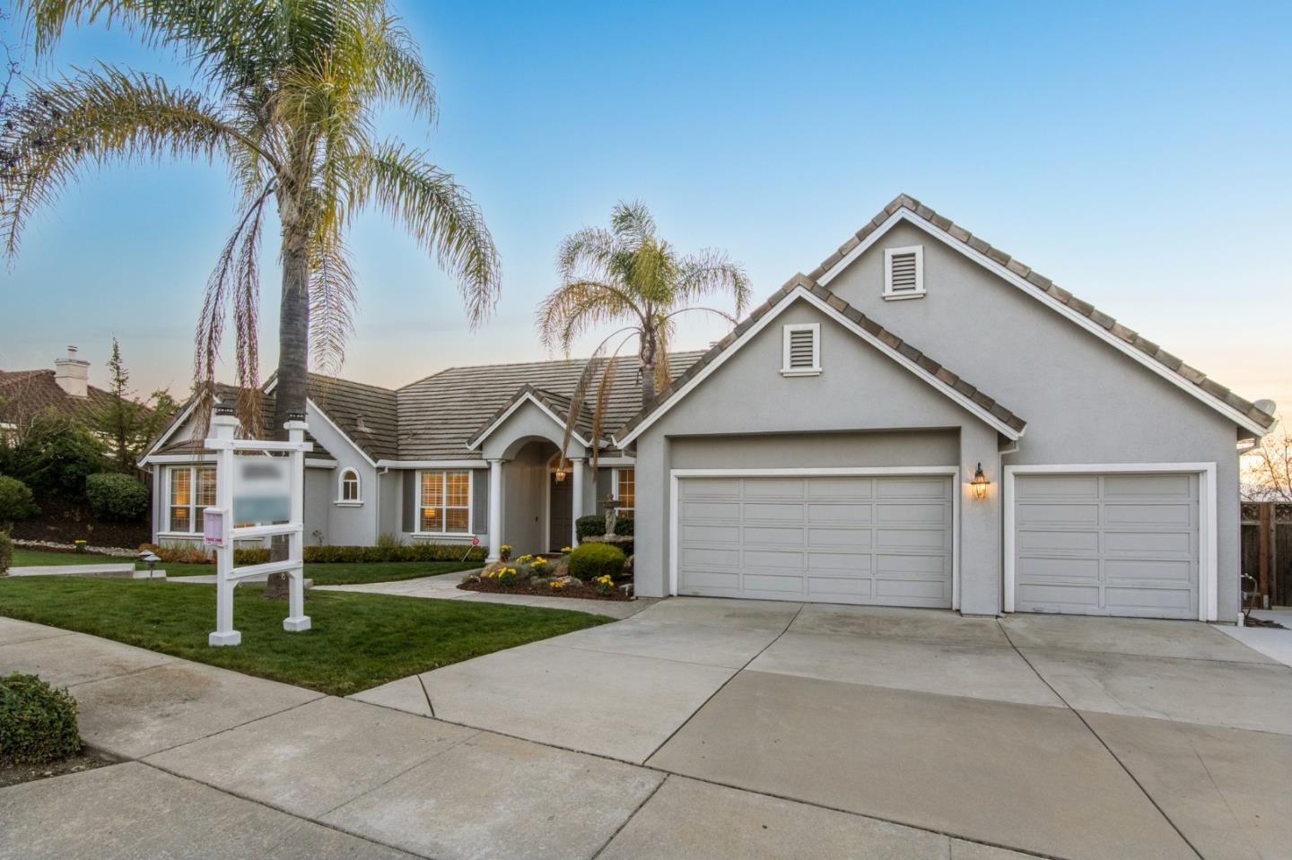 2113 Bridle Ridge CT