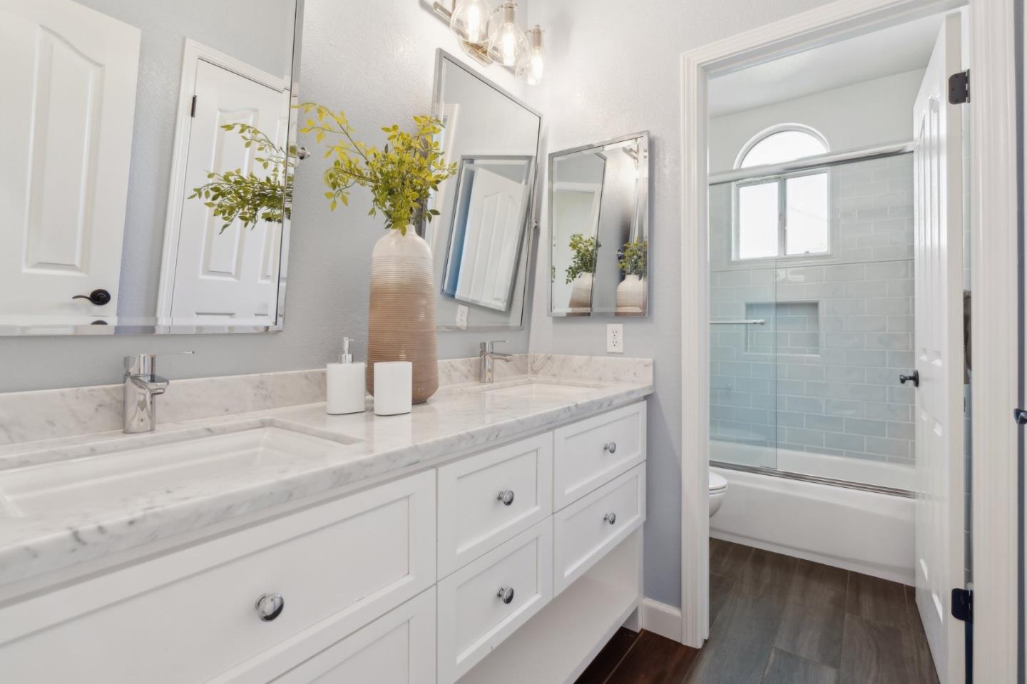 2113 Bridle Ridge CT