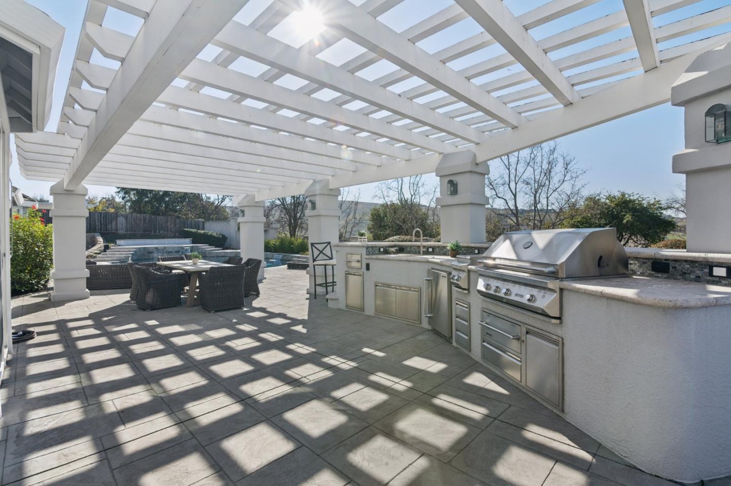 2113 Bridle Ridge CT