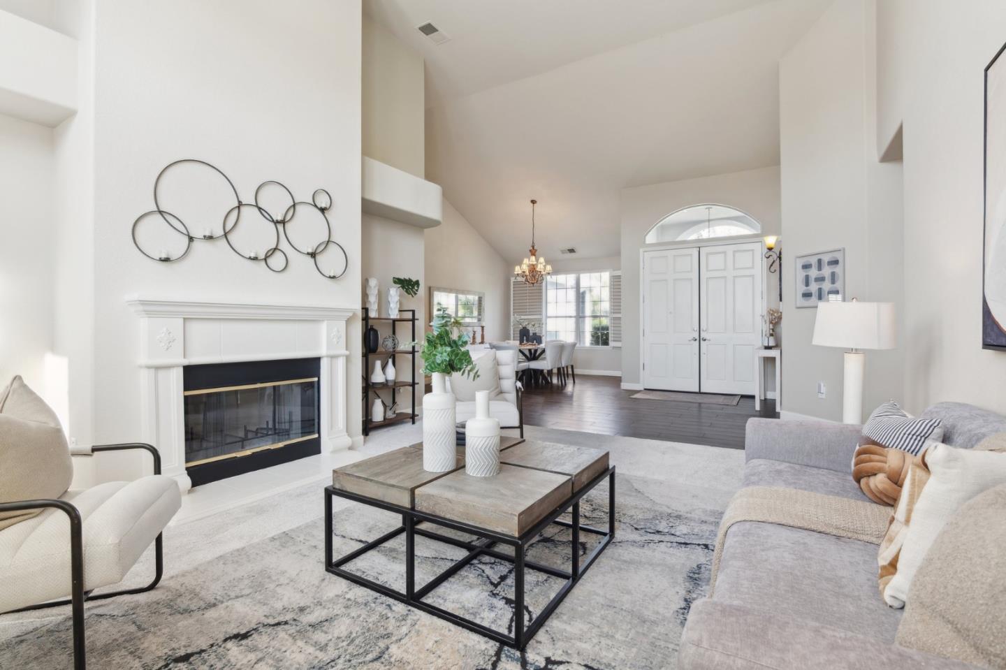 2113 Bridle Ridge CT