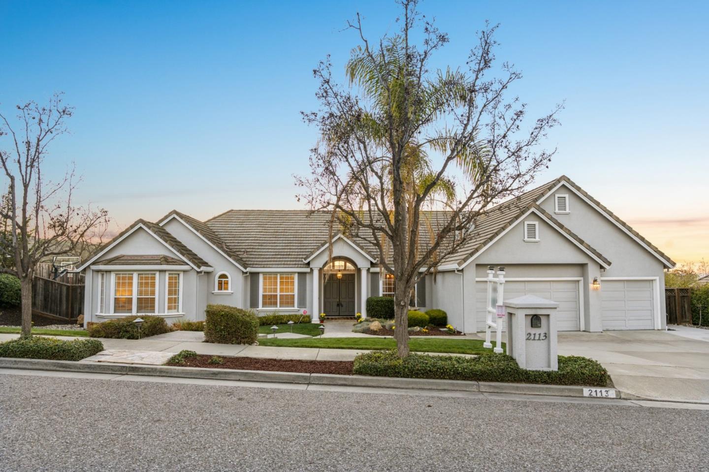 2113 Bridle Ridge CT