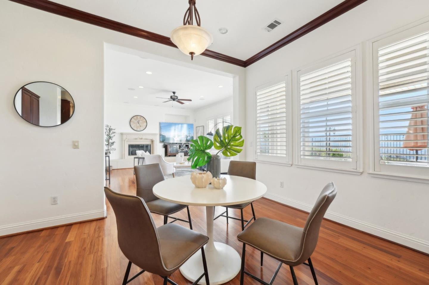 4761 Hill Top View PL