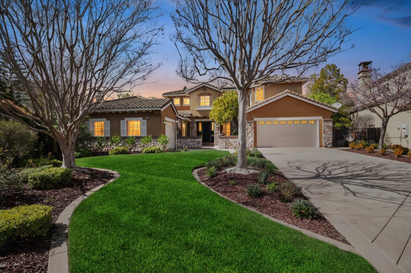 1600 Toulon CT