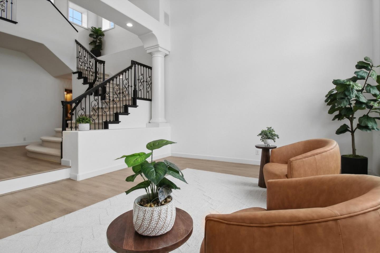 1600 Toulon CT
