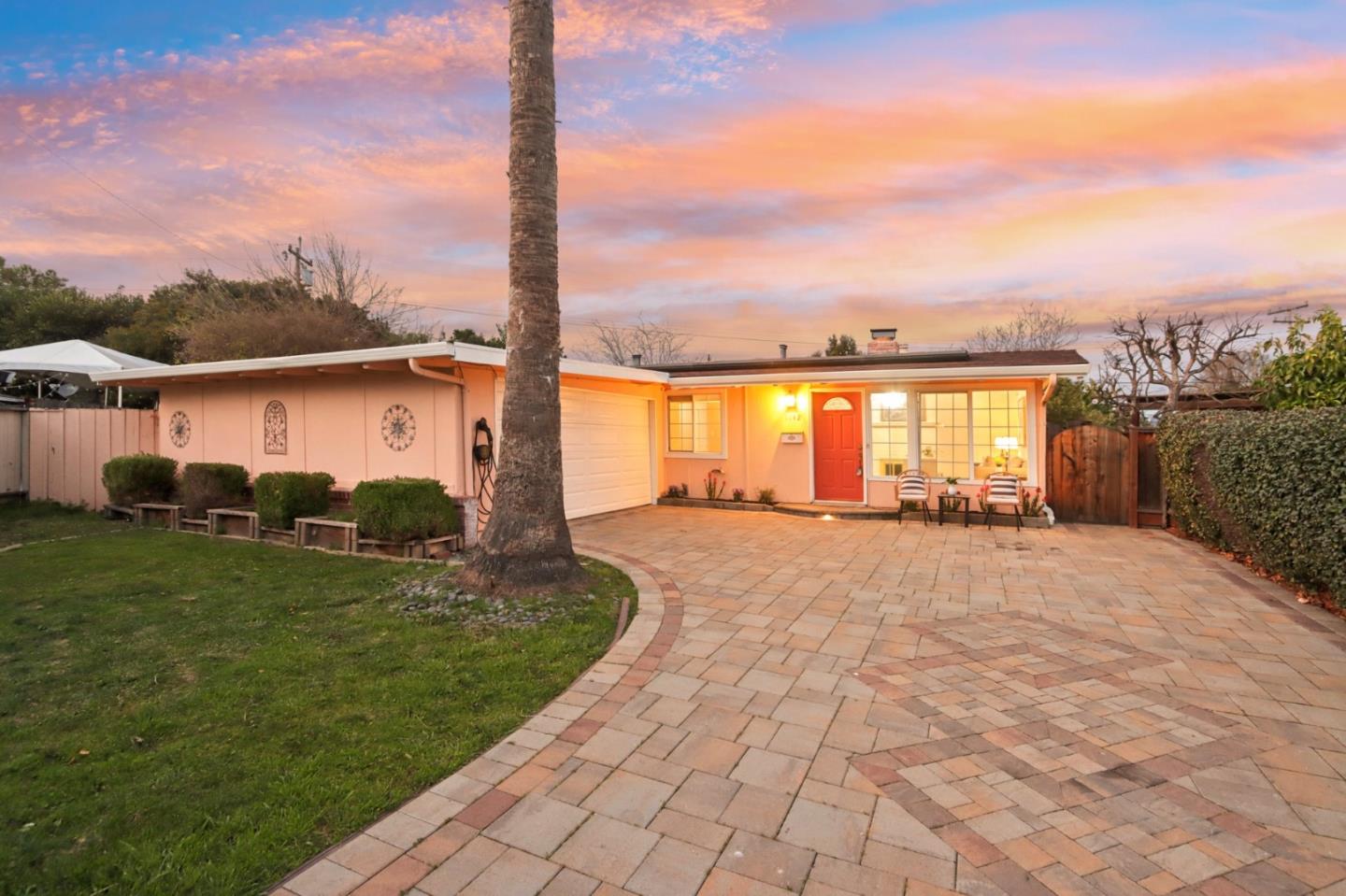 1142 Candlewood CT