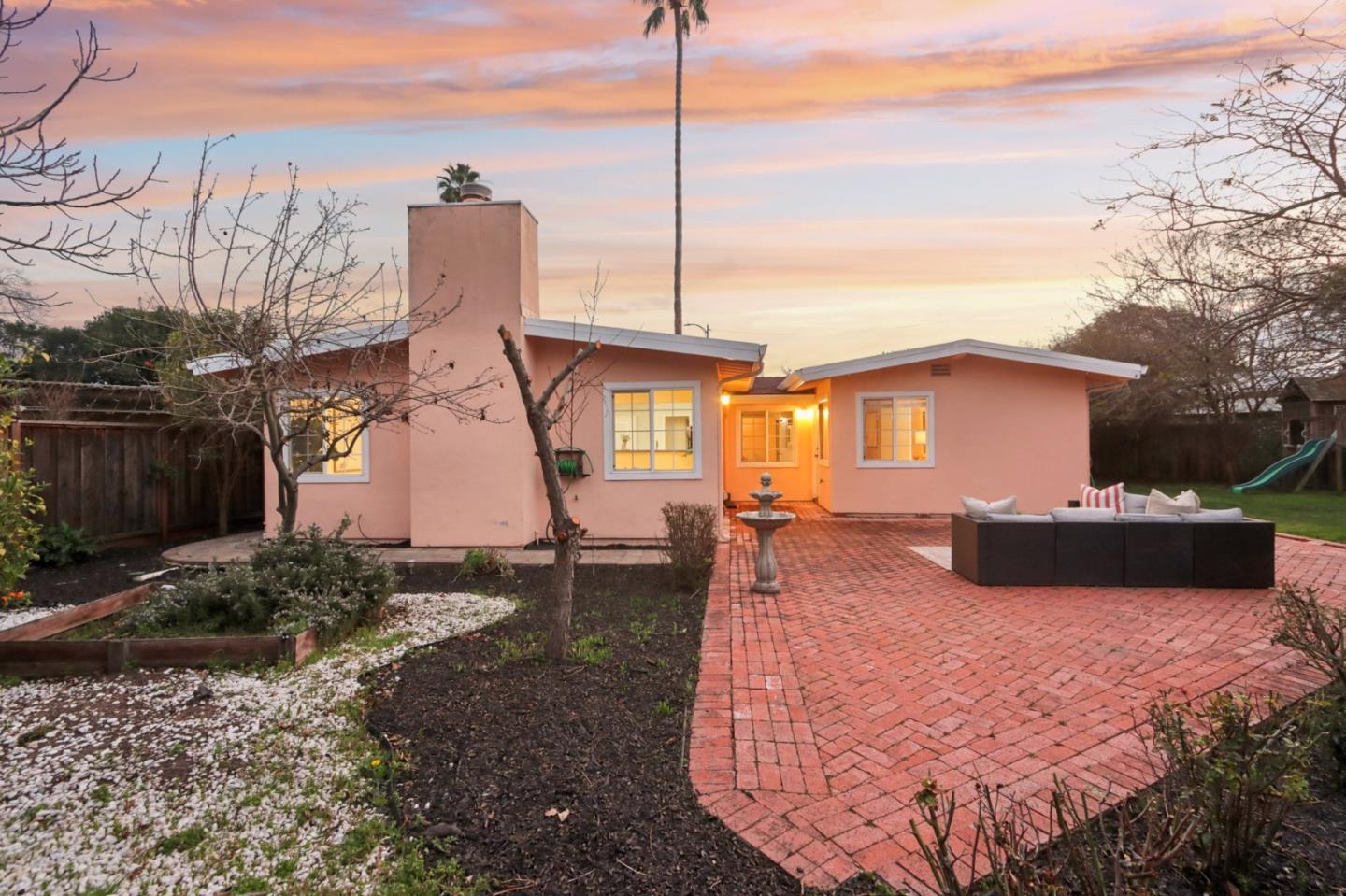 1142 Candlewood CT