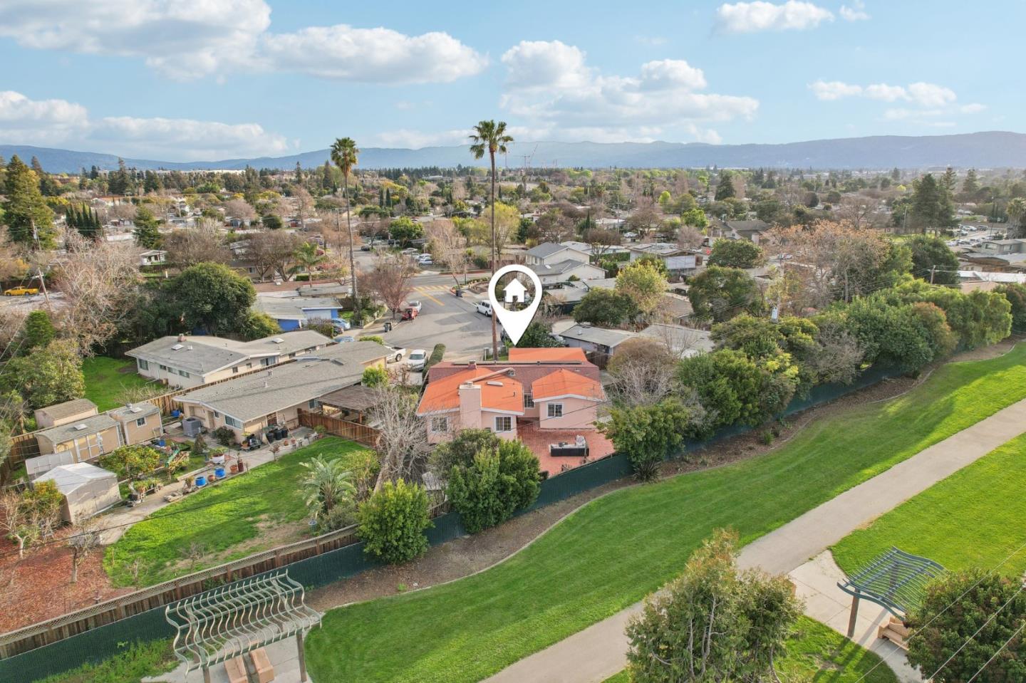 1142 Candlewood CT
