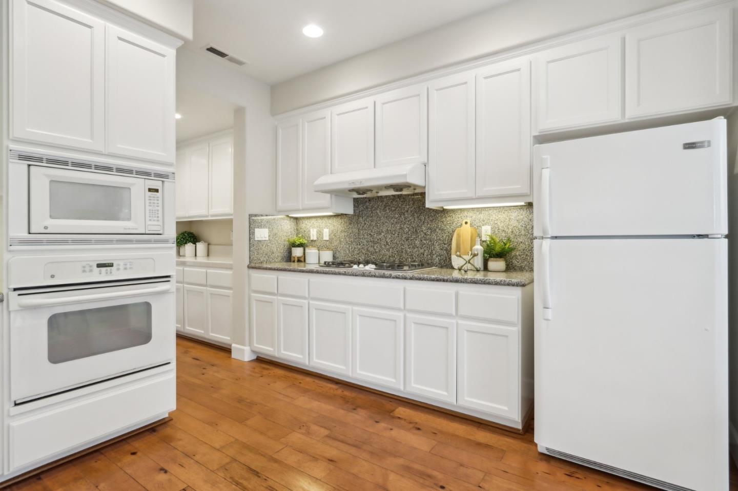 3742 Evangelho CIR