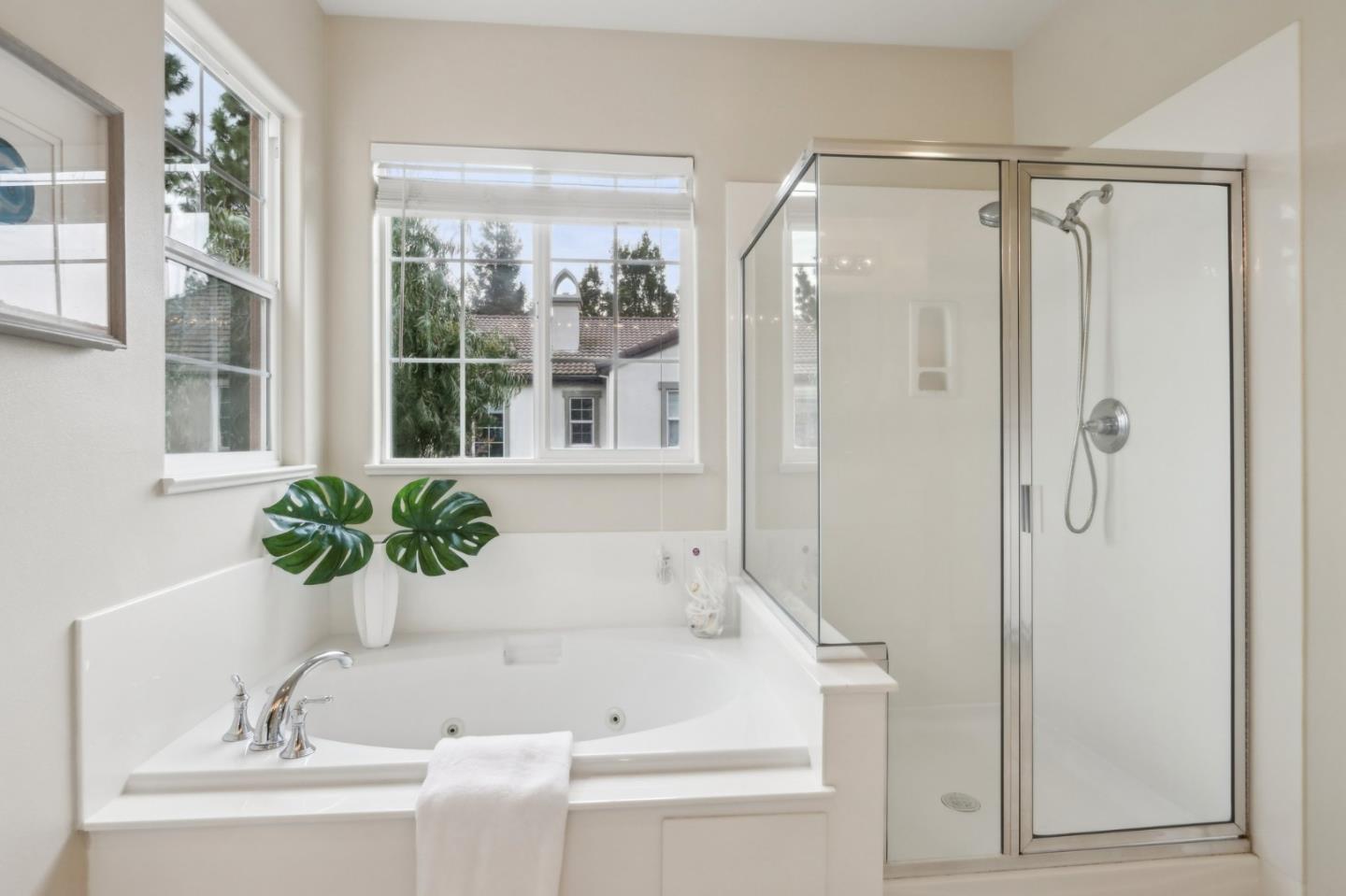 3742 Evangelho CIR