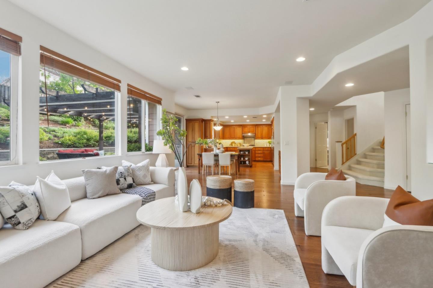 2228 Quail Bluff LN