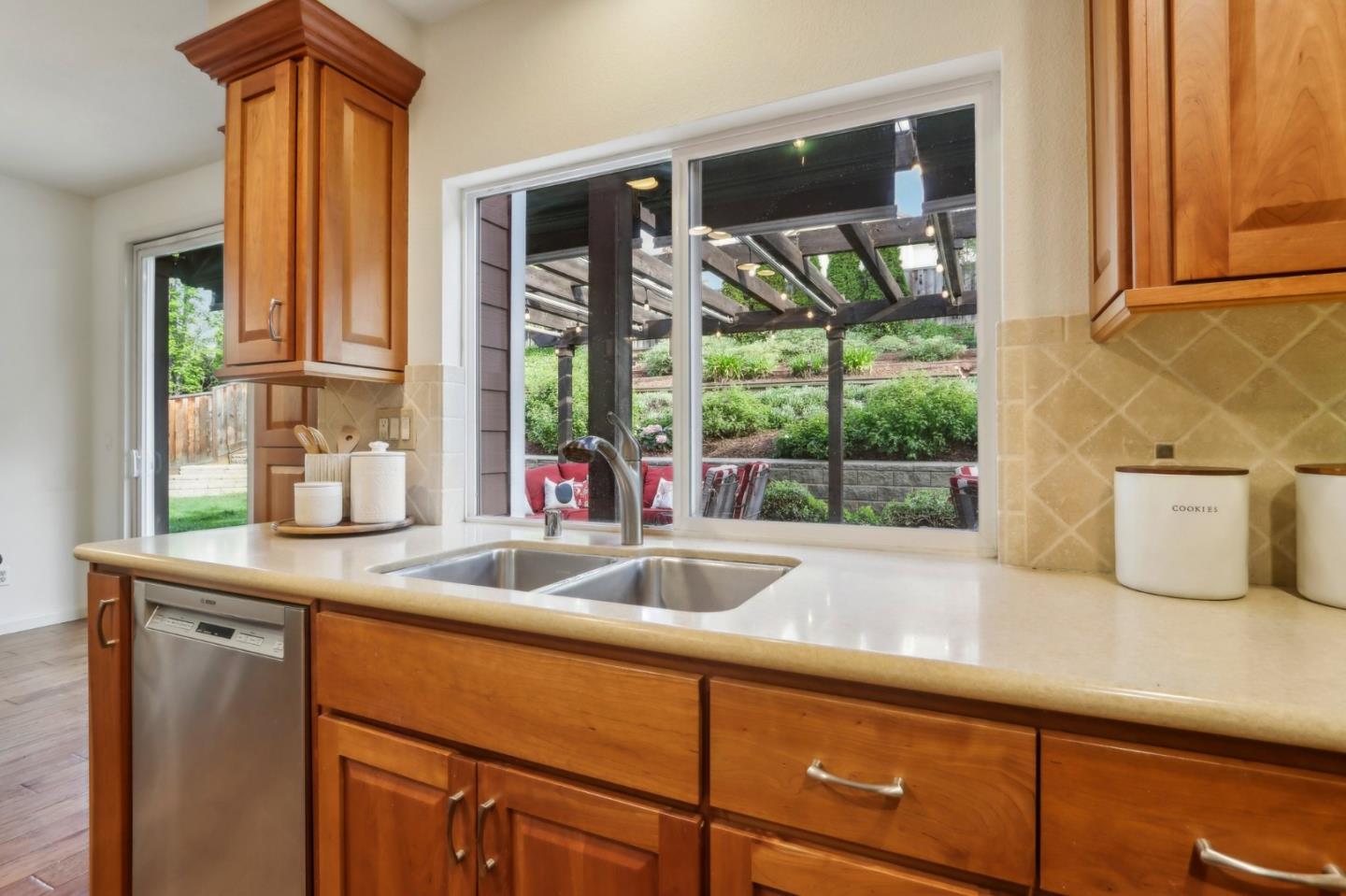 2228 Quail Bluff LN