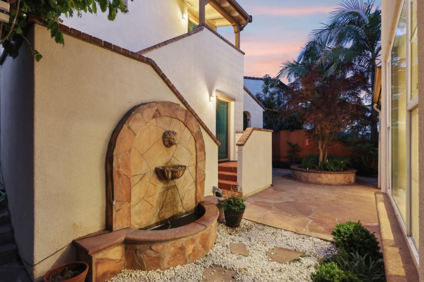 4128 Arezzo Pointe LN